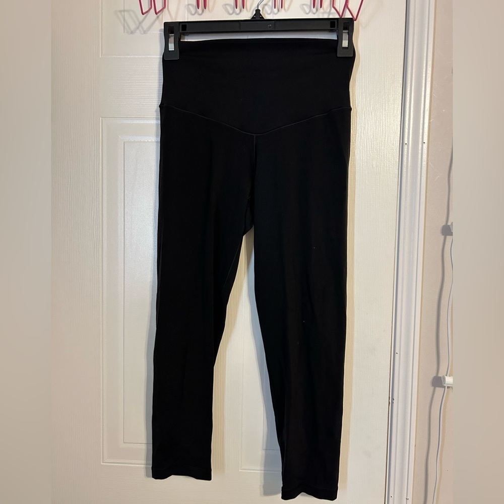 Offline by aerie Real Me 3/4 Crop Hi-Rise leggings